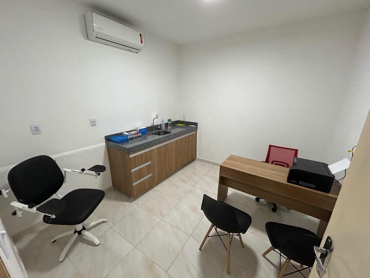 Sala de atendimento do Canuto
